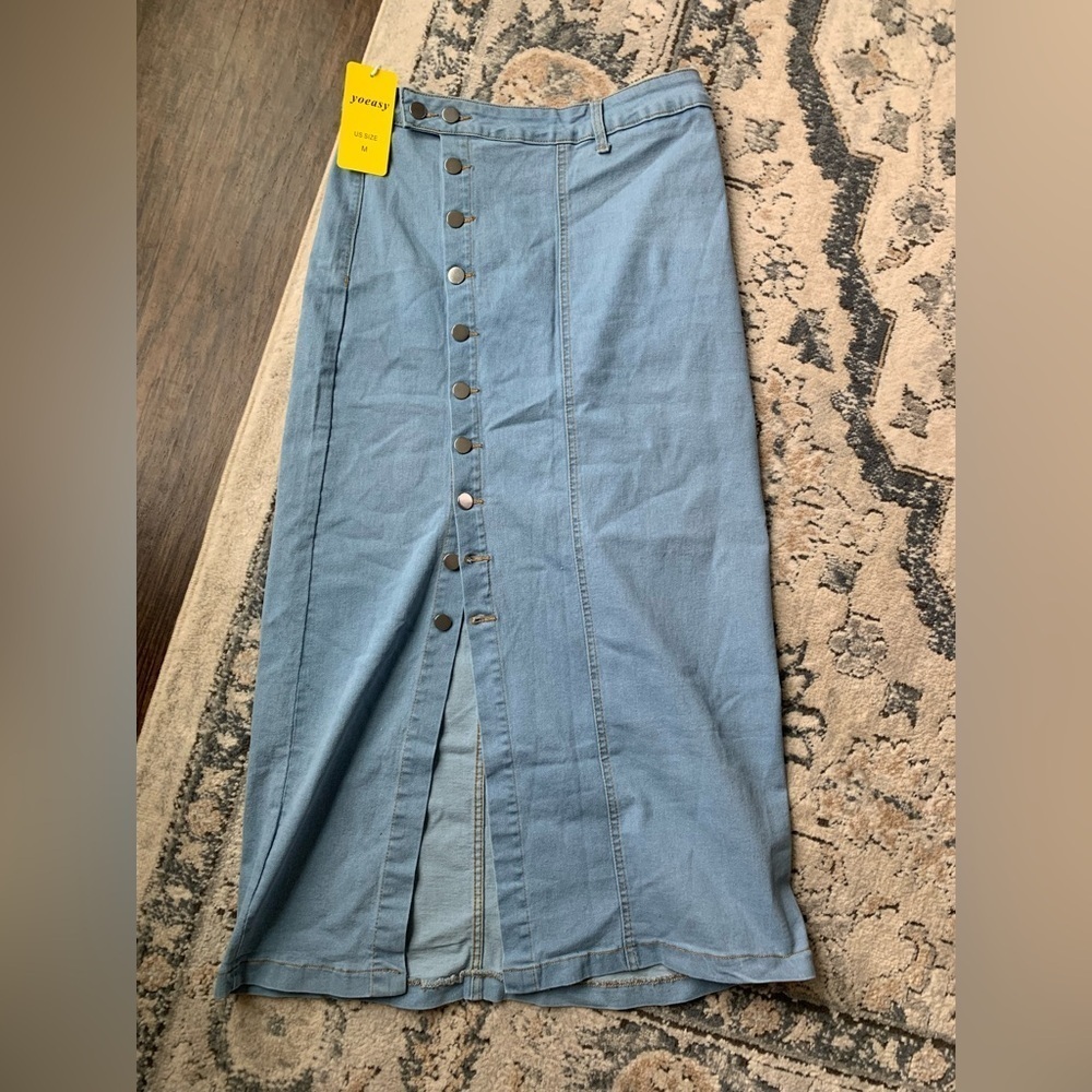 Amazon nwt Denim Button-Front Maxi Skirt size medium
